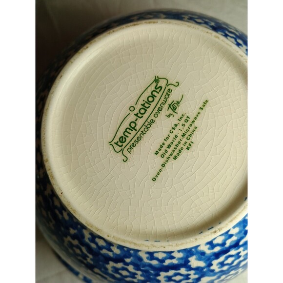 Temp-Tations by Tara-Old World Blue 1.5 Qt. Serving Bowl Lots Of Crazing On Bowl - Picture 9 of 10